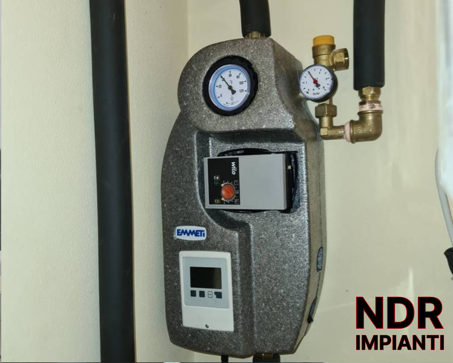 Solar thermal system installed on the roof for DHW production - NDR Impianti